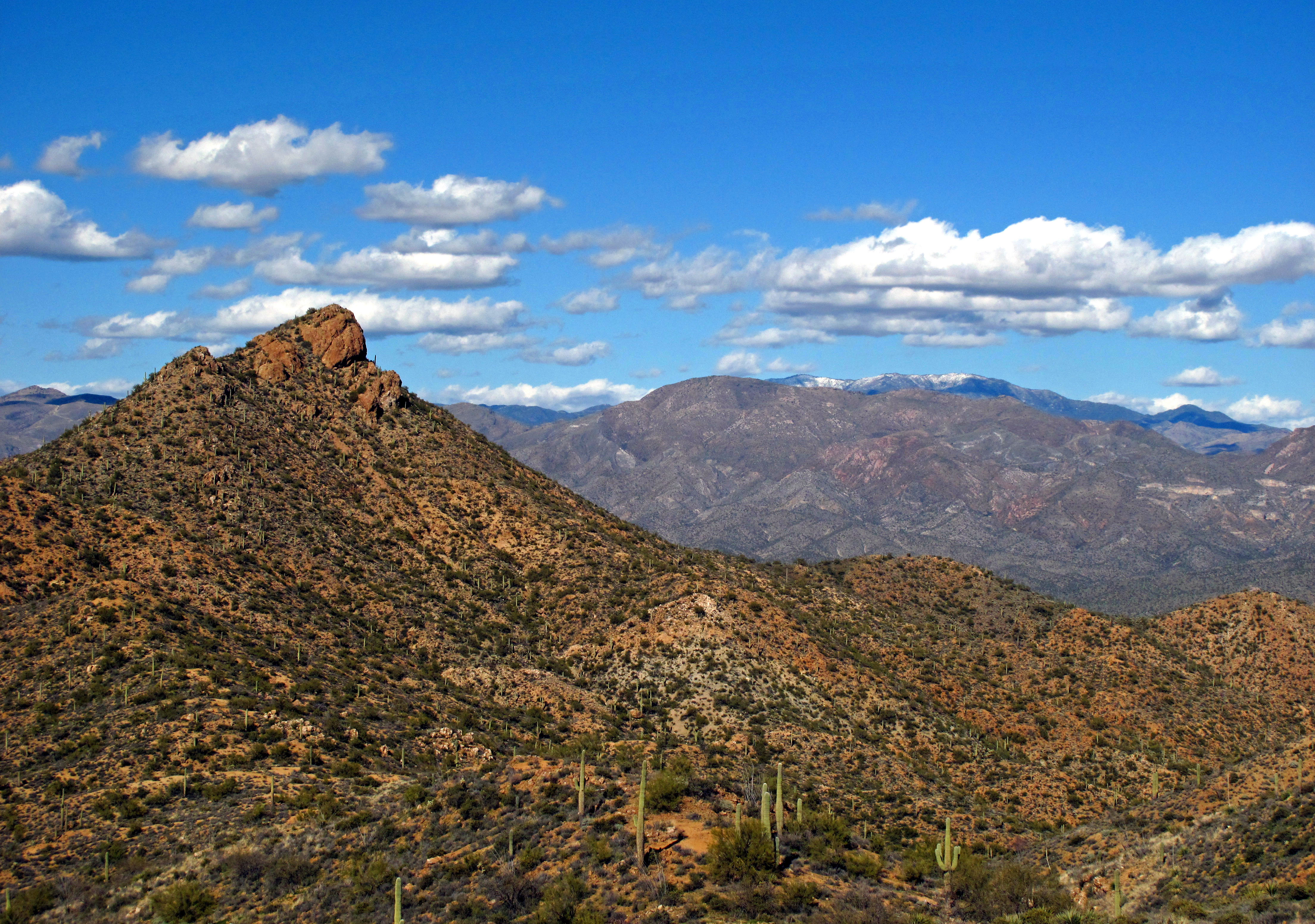 Arizona hill's Tortilla Mountains - AZT #15, AZ | HikeArizona